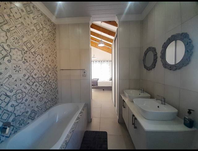3 BEDROOM FREESTANDING FOR SALE IN TERGNIET